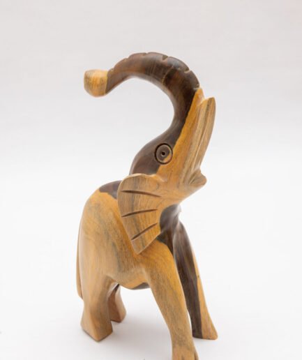 Escultura de elefante en madera de guayacán
