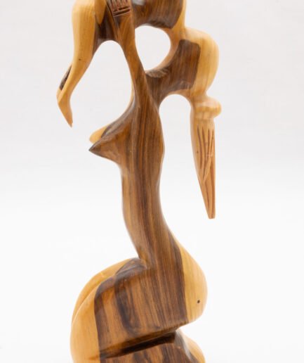 Escultura Amor Puro de Madre en madera de guayacán